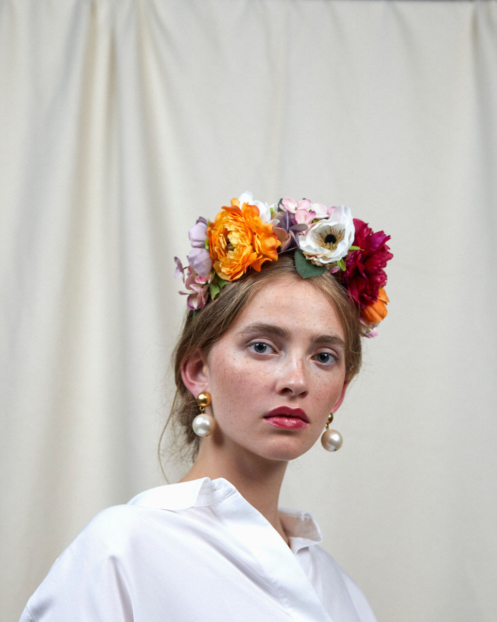 HEADQUARTER | couture headwear Headband 'Flora' made of fabric flowers. Designed and handcrafted in Switzerland.