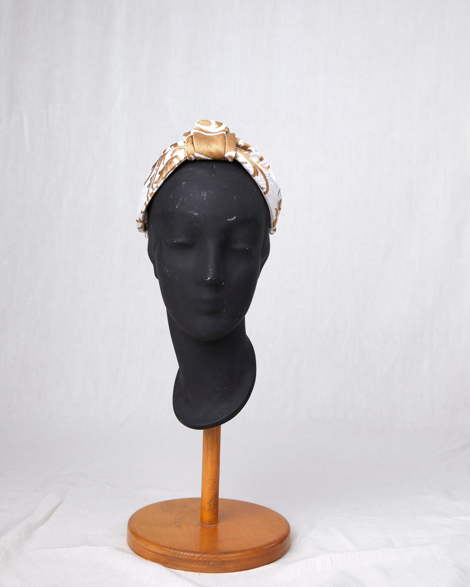 HEADQUARTER | couture headwear Headband 'baroque' made of jacquard fabric. Designed and handcrafted in Switzerland.